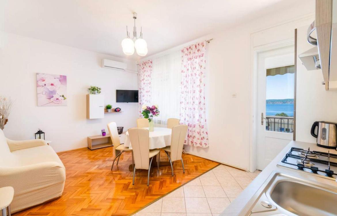 Apartments Tatjana Crikvenica Eksteriør bilde