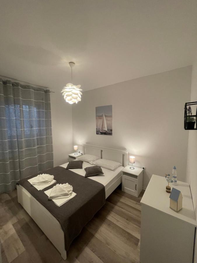 Apartments Tatjana Crikvenica Eksteriør bilde